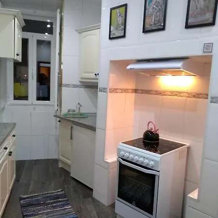 Apartament 3 Bedroom In Mouraria